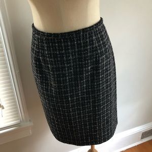 Classic tweed skirt